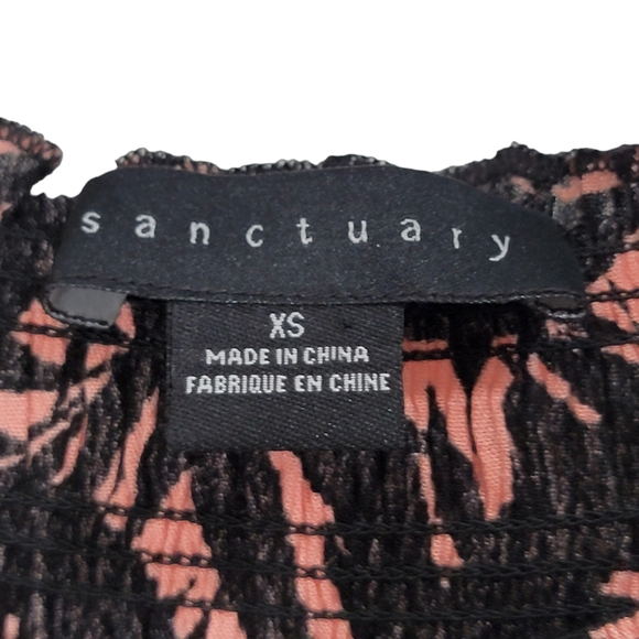💥Sanctuary Black and Coral-Pink Off The Shoulder Leaf Pattern Blouse Size XS - Picture 8 of 10